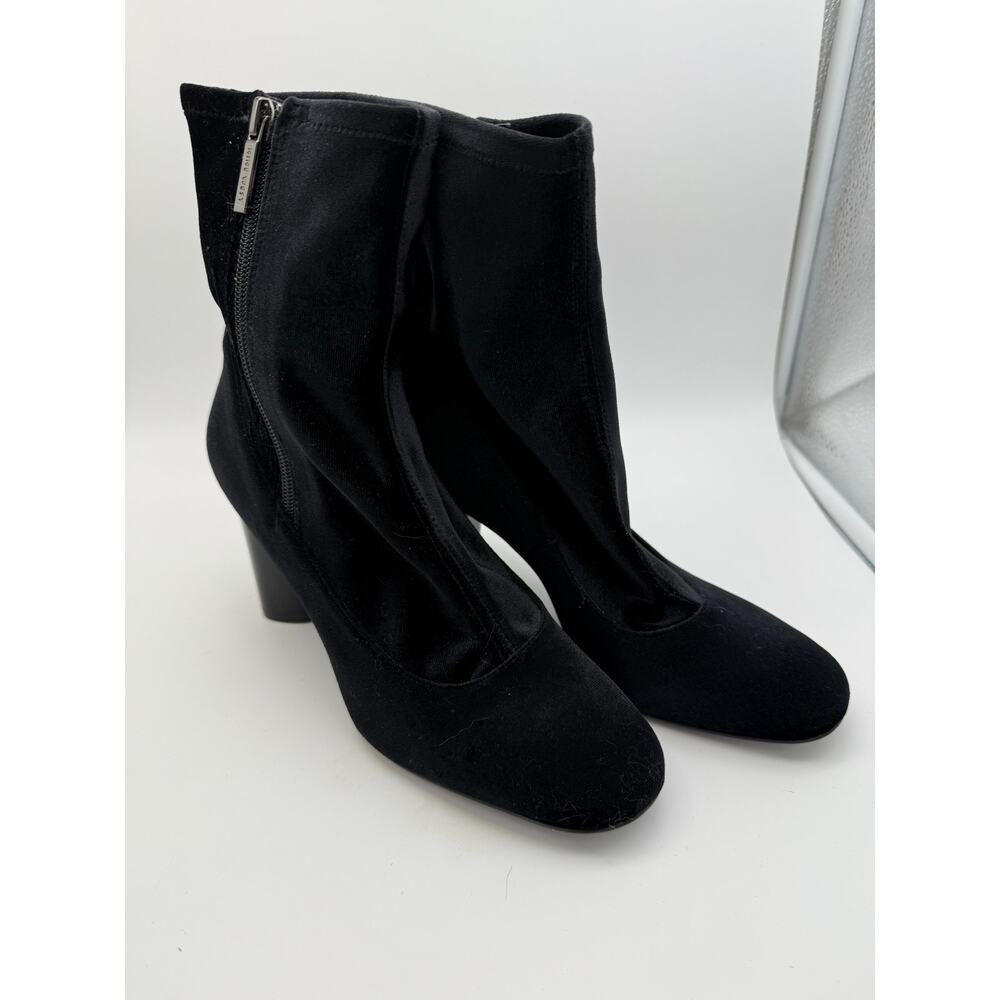 Nine West Black Valetta Velvet 3 1/2" Heels Zipper Round Toe Ankle Boots Size 9M